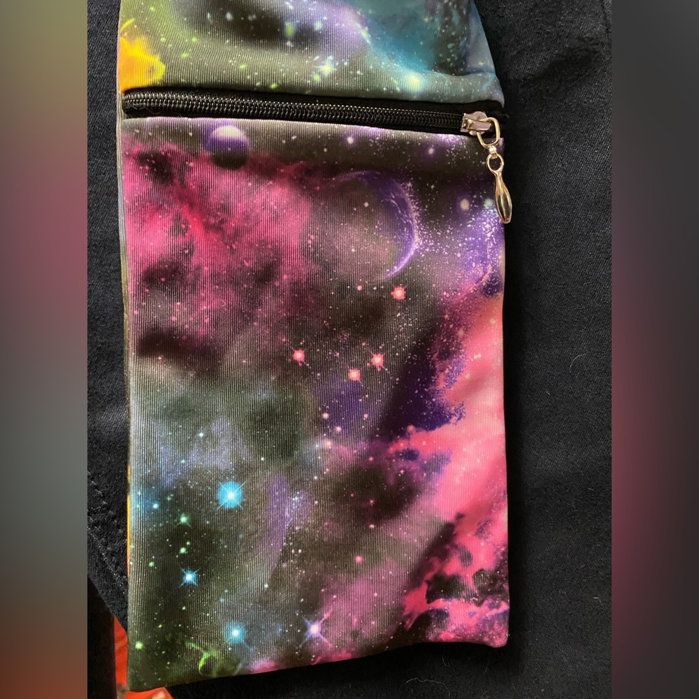Vera’s Eyecandy cellphone holder/concert bag: no longer made NWOT
